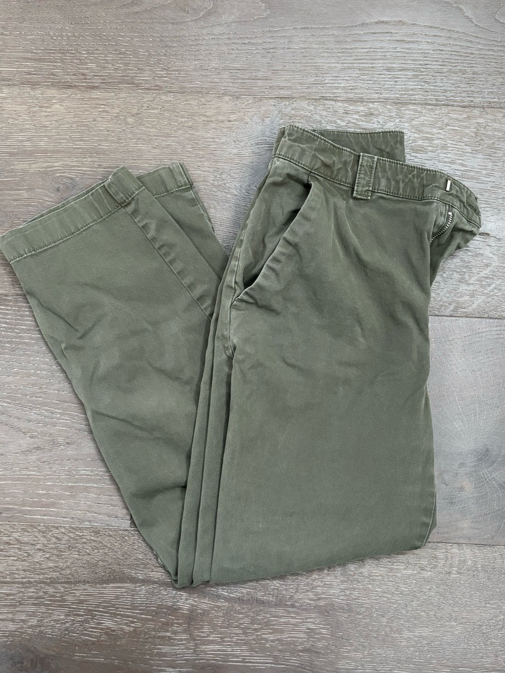 Gap Women’s Straight Khaki Pants Size 0 Short